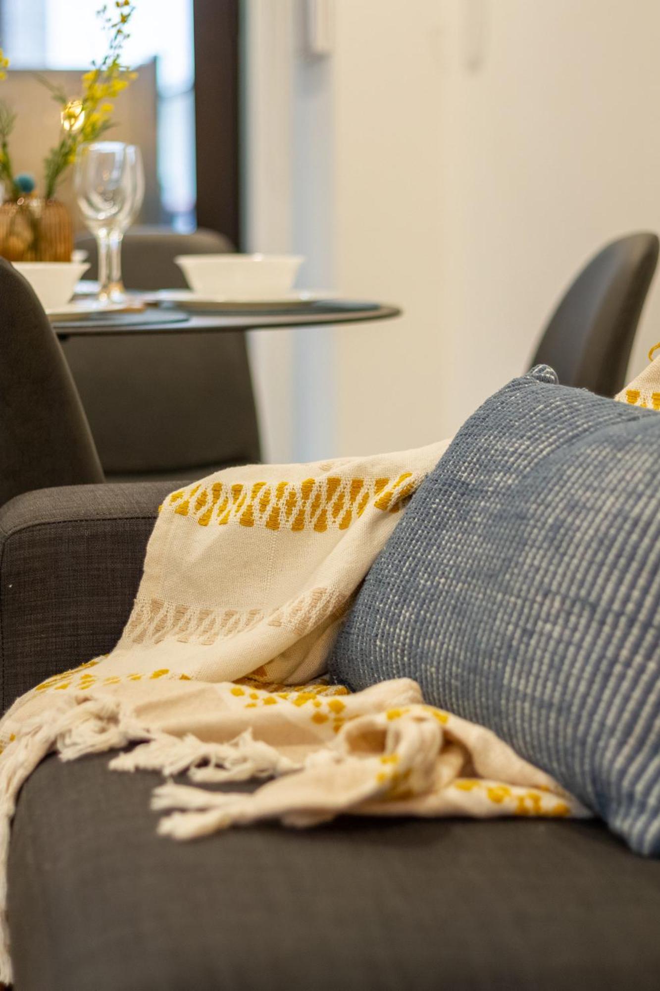 Executive Suite On Lichfield Street - 2 Bed 2 Bath Κράισττσερτς Εξωτερικό φωτογραφία