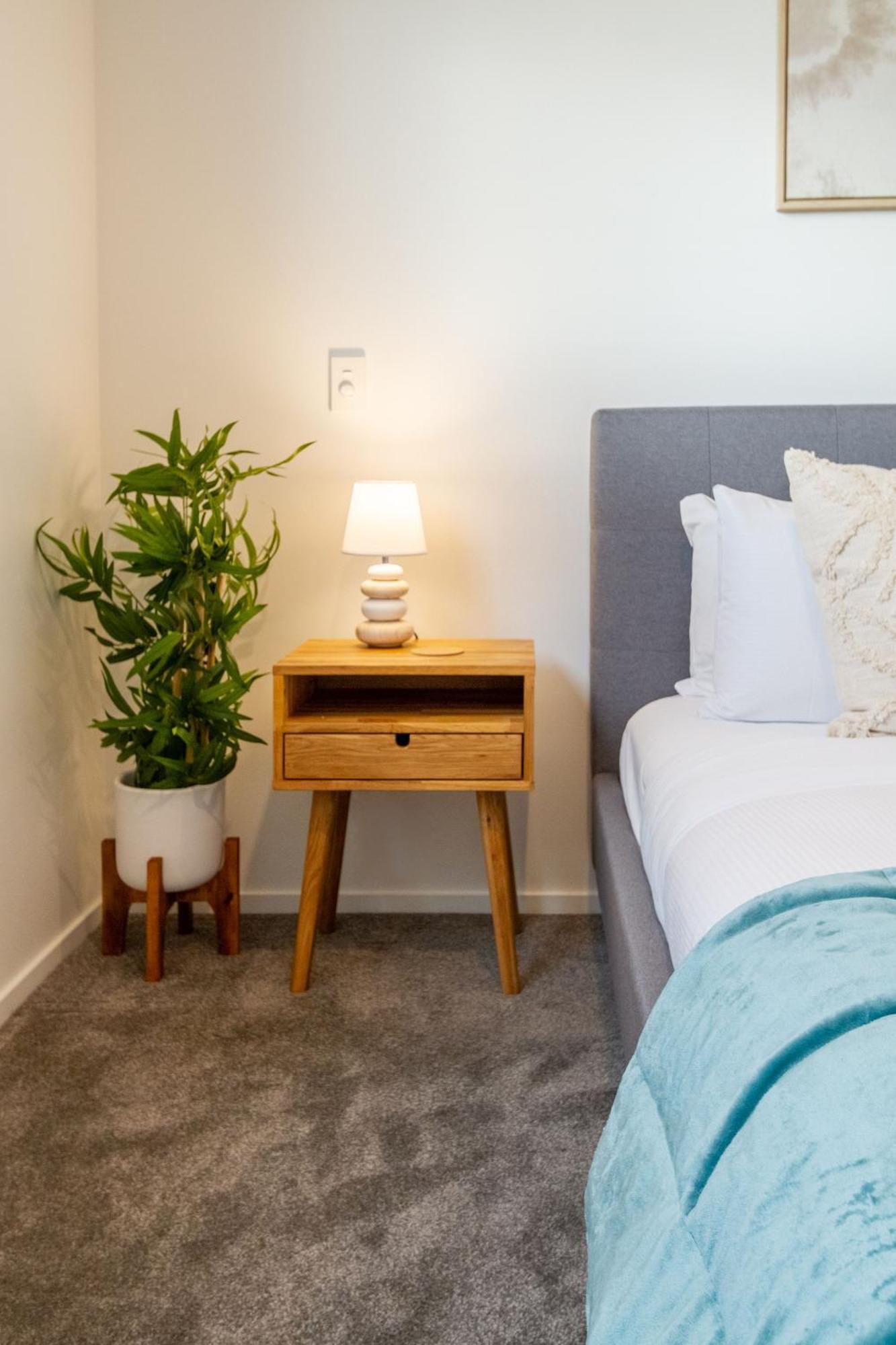 Executive Suite On Lichfield Street - 2 Bed 2 Bath Κράισττσερτς Εξωτερικό φωτογραφία