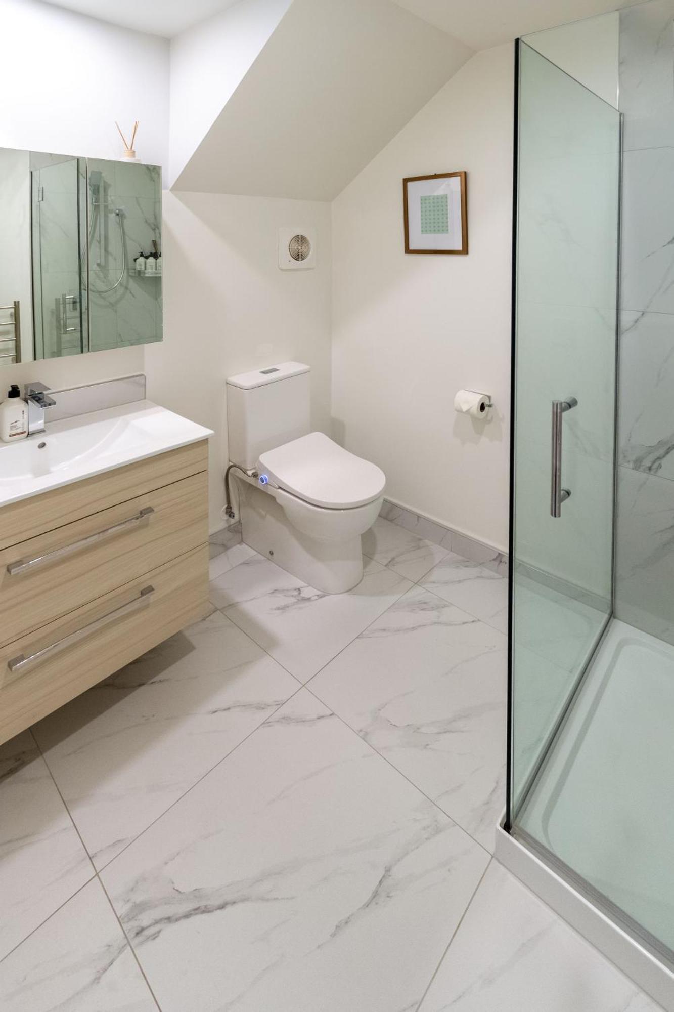 Executive Suite On Lichfield Street - 2 Bed 2 Bath Κράισττσερτς Εξωτερικό φωτογραφία